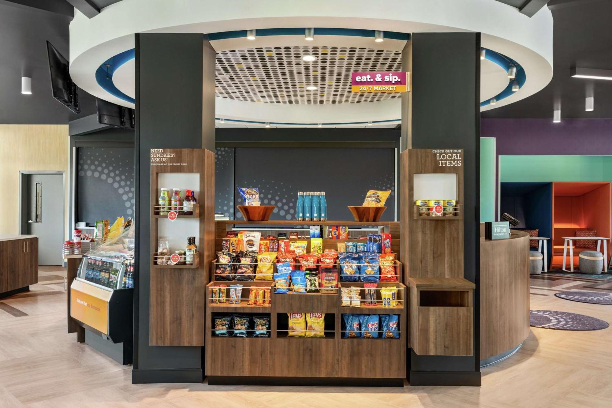 Tru By Hilton Florence I-95 Εξωτερικό φωτογραφία